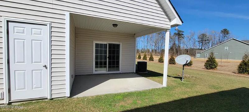 Building Photo - 2408 Chavis Dr