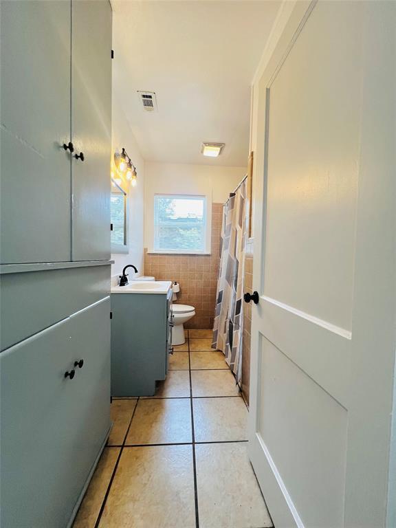 Building Photo - 728 Copeland St