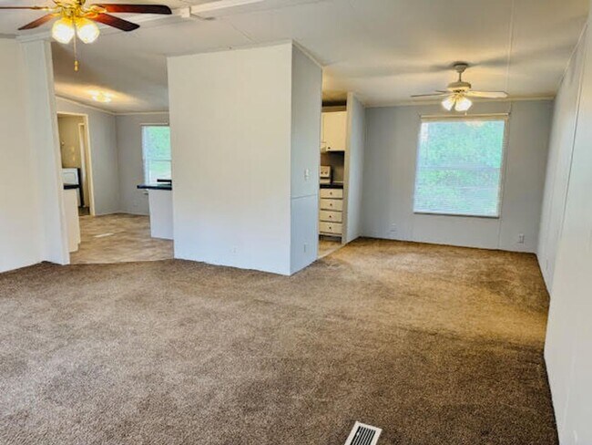 Building Photo - Old Maco Road