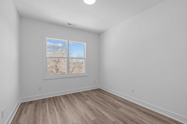 Building Photo - Luxurious Newly Built 3BD, 4BA Downtown Raleigh Townhome with Spacious Balcony and Natural Light ...
