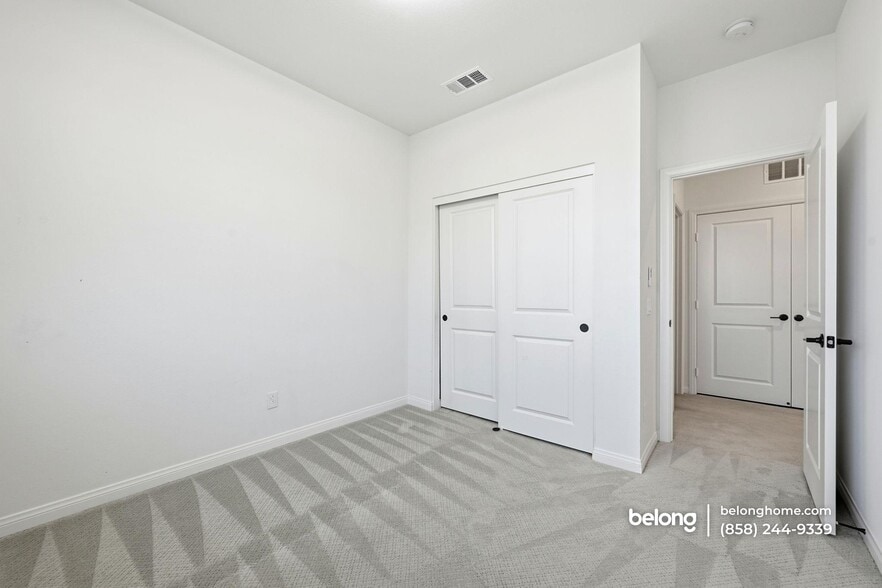 Building Photo - 2182 Bluestone Cir