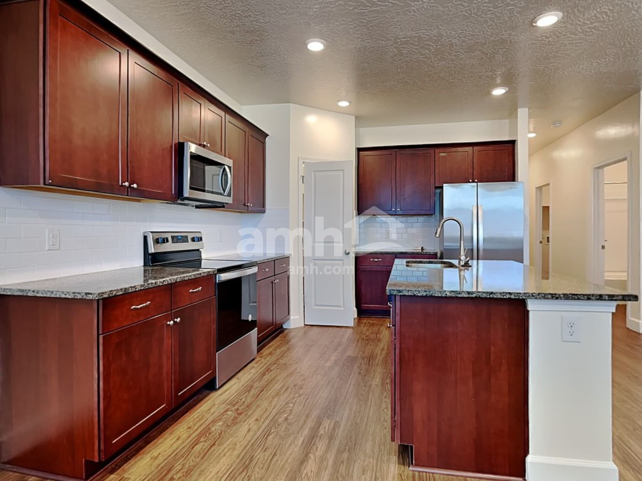 Building Photo - 1233 Wagon Way