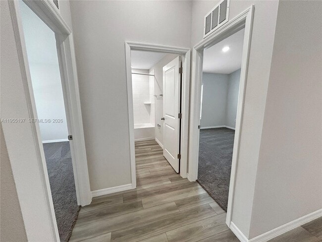 Building Photo - 2060 Stillview Pass