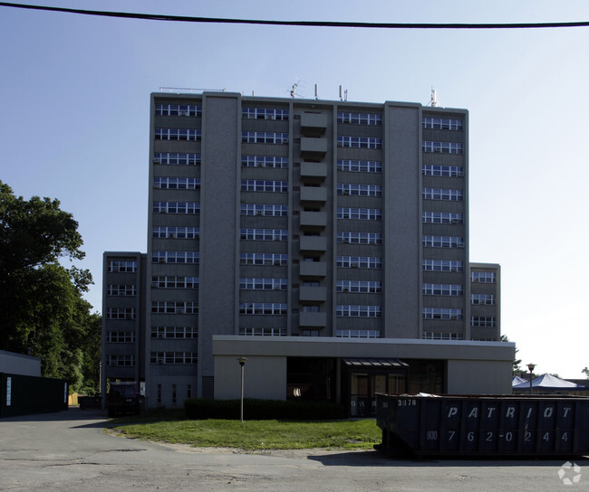 Building Photo - Arlington Manor