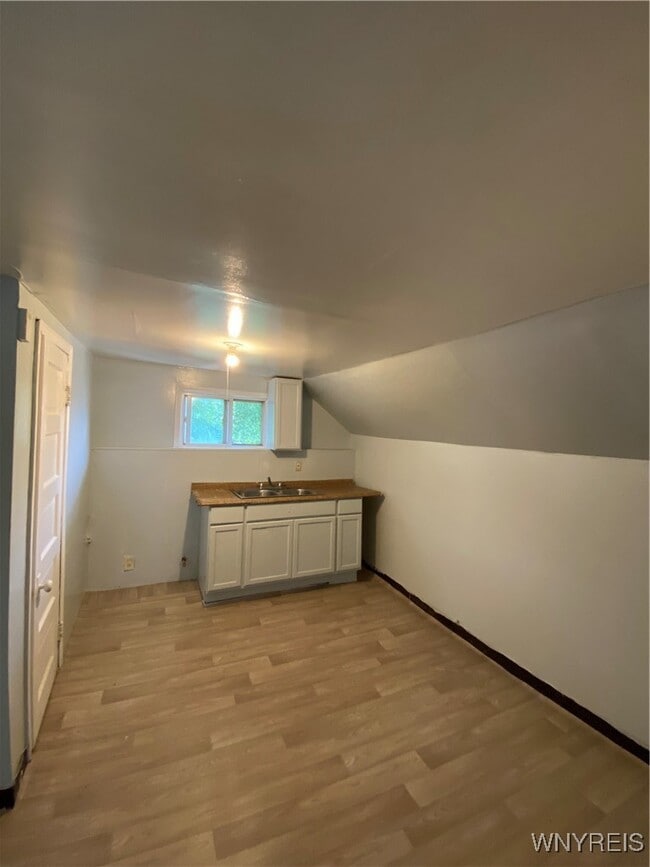 Building Photo - 95 Westminster Ave