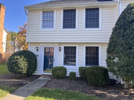 Building Photo - 9908 Whitney Cir