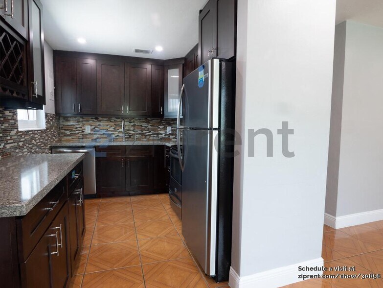 Building Photo - 921 NE 58th St