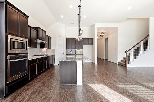 Building Photo - 3800 Empire Cv