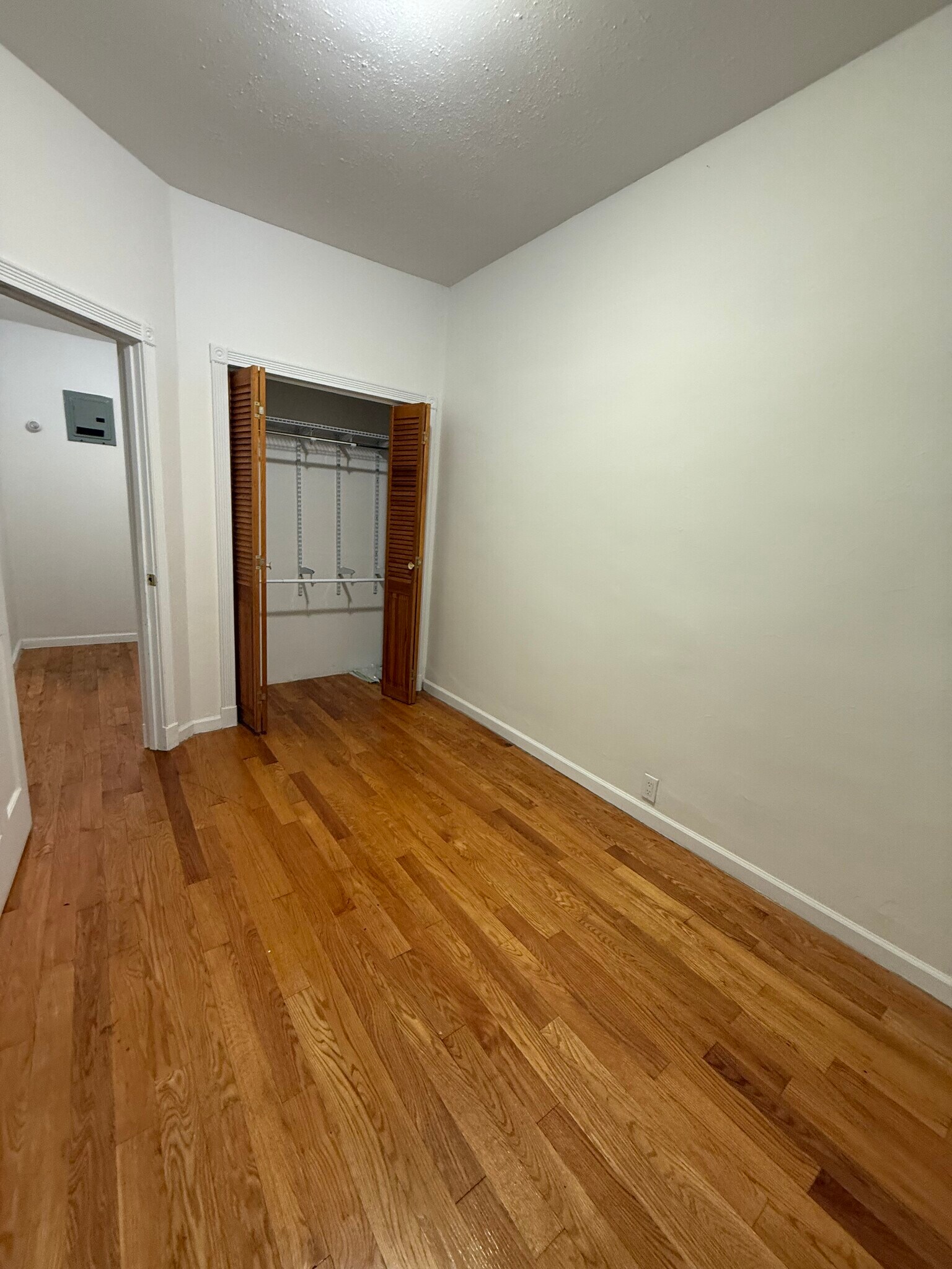 Secondary Room - 529 80th St