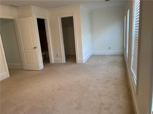 Building Photo - 2783 Durham Dr NE