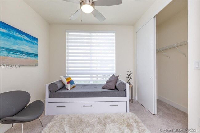 Building Photo - 6611 NW 105th Pl