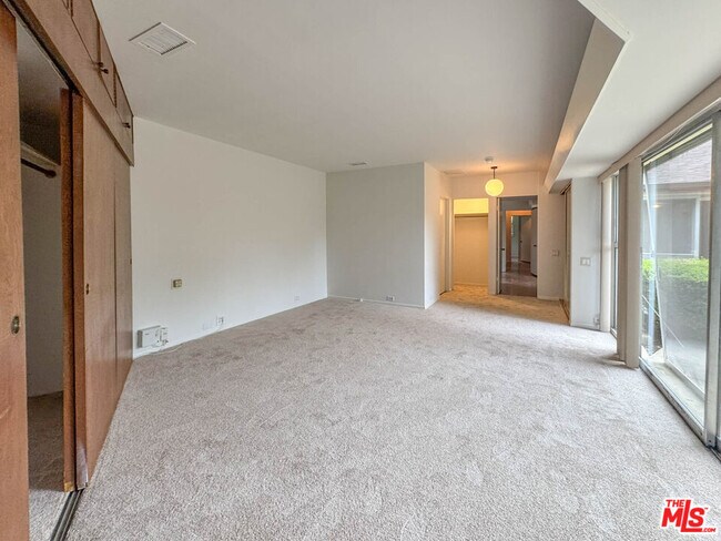 Building Photo - 3404 Butler Ave