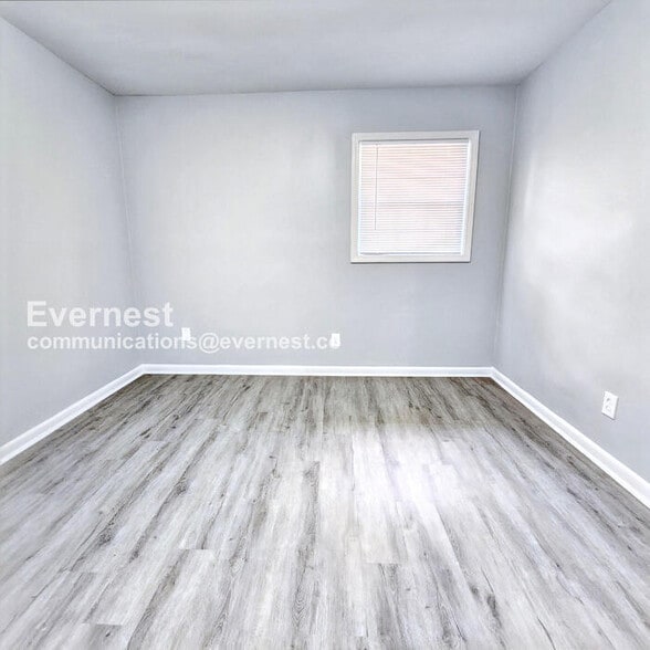 Building Photo - 1079 Shieldcrest Way