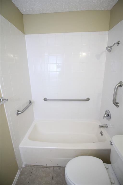 Building Photo - 12331 Alderbrook Dr