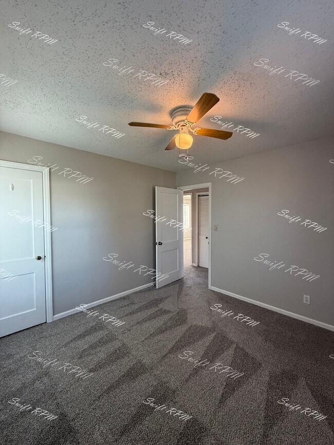 Building Photo - 11312 W 67th Terrace