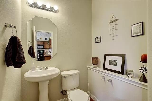 Building Photo - 4604 Senda Ln