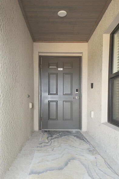 Building Photo - 5557 Palmer Cir