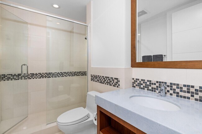 Building Photo - 1000 S Ocean Blvd