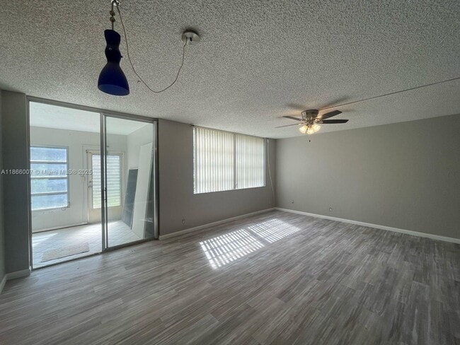Primary Photo - 7875 Margate Blvd