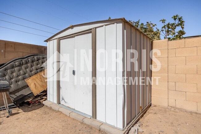 Building Photo - Large Beautiful Home in Coolidge w/ SOLAR