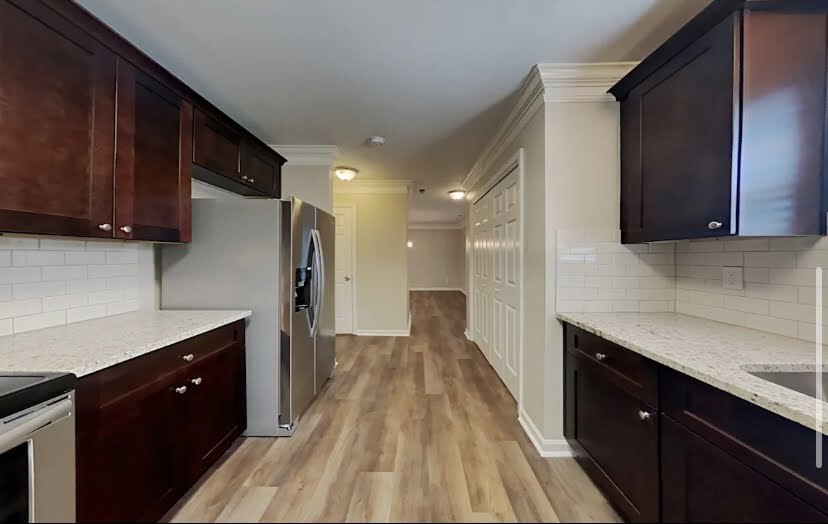 Building Photo - 7515 Starvalley Dr