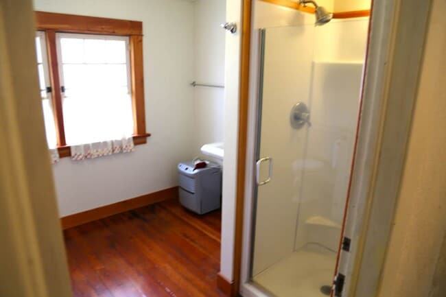 Building Photo - 3 bed 2 bath on OSU Campus