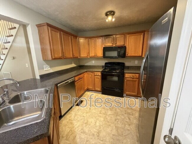 Building Photo - 548 Faxon Ct