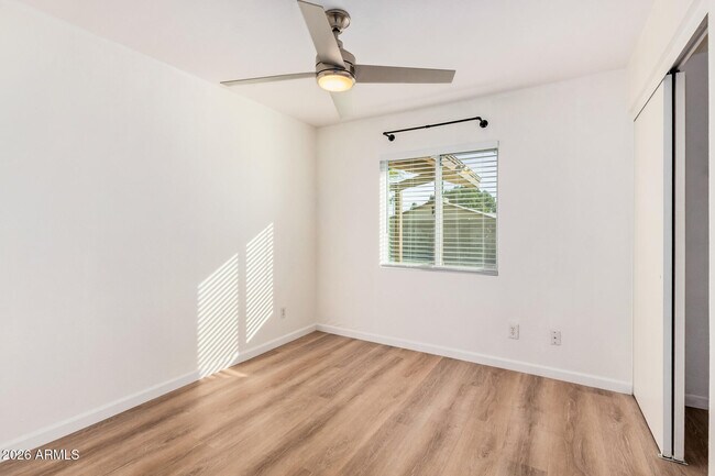 Building Photo - 11009 S Tewa St