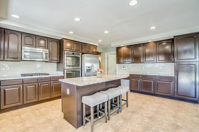 Building Photo - 7543 E Kael Cir