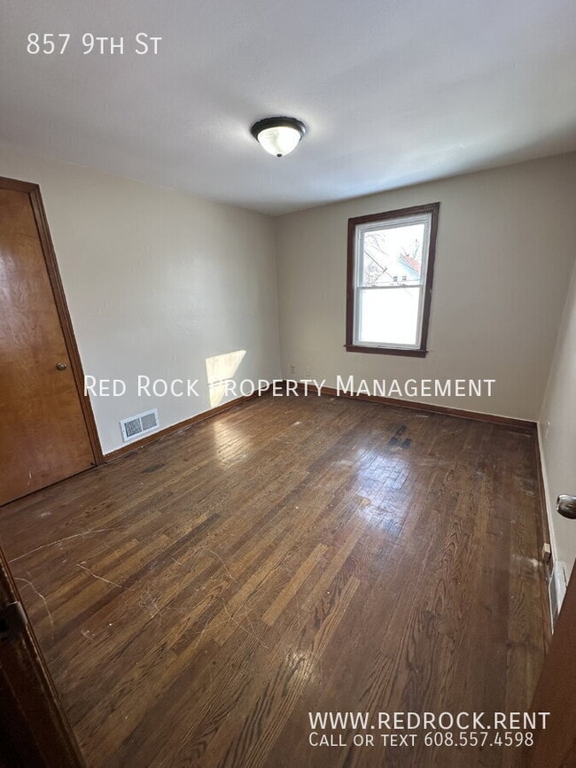 Building Photo - 857 9th St