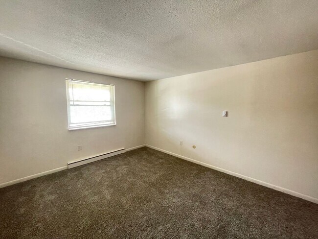 Building Photo - 177 Loudon Rd