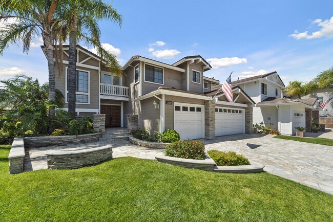 Building Photo - 2820 Mt Niguel Cir
