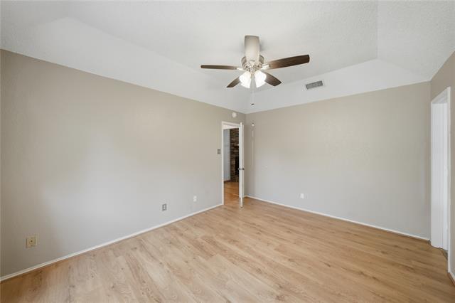 Building Photo - 1129 W Hills Terrace