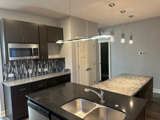 Building Photo - 17337 Sparrow Hawk Ln