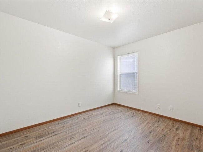 Building Photo - 6305 Chapel Hill Blvd