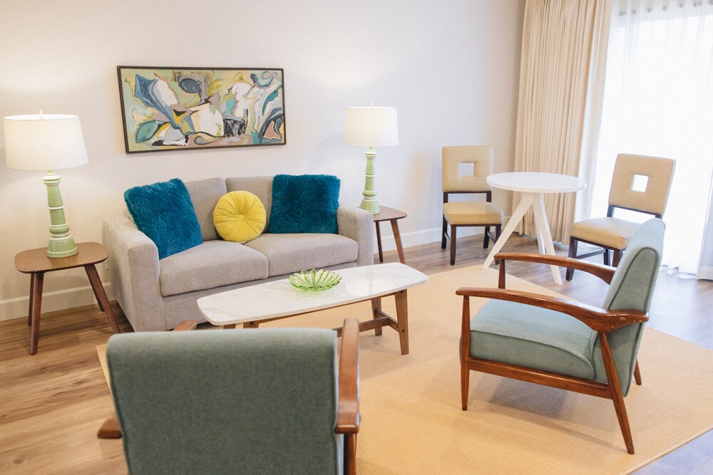 Furniture for staging purposes only - 2525 Ashland St