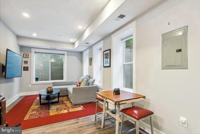 Building Photo - 1340 Nicholson St NW