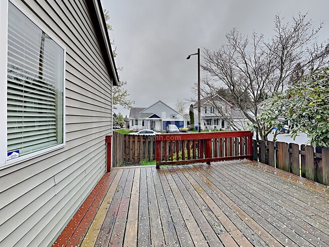 Building Photo - 39237 Newton St