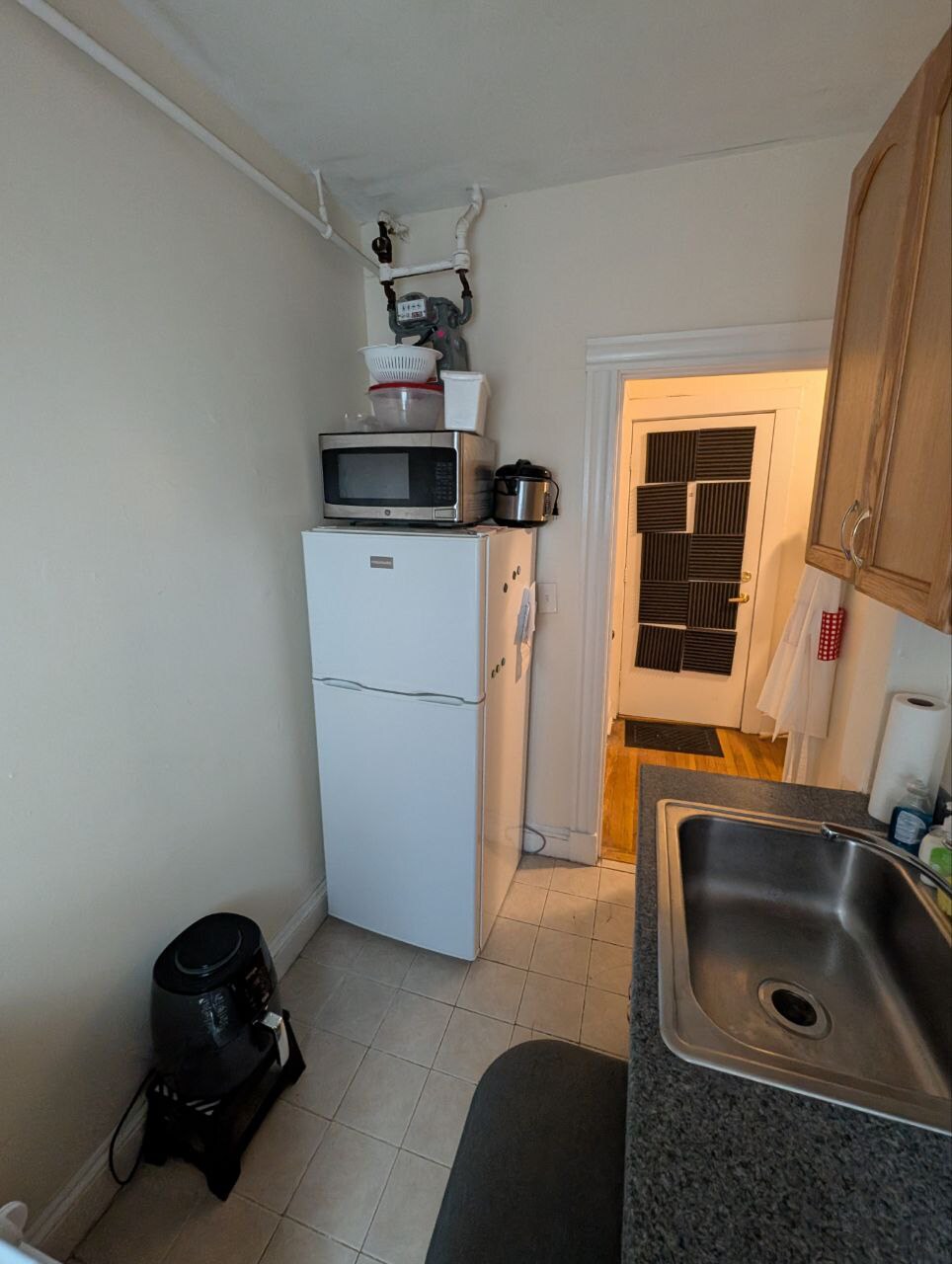 Building Photo - 364 Riverway
