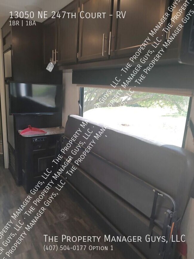 Building Photo - 13050 NE 247th Ct