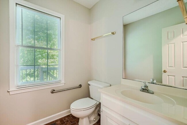 Building Photo - 2459 Jacks View Ct