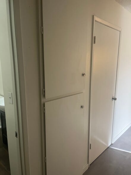 Interior Hallway Storage - 271 Rhonda Ct
