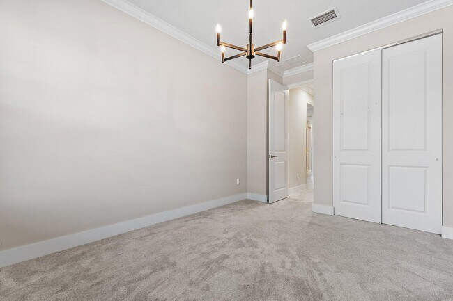 Building Photo - 6825 Pointe of Woods Dr