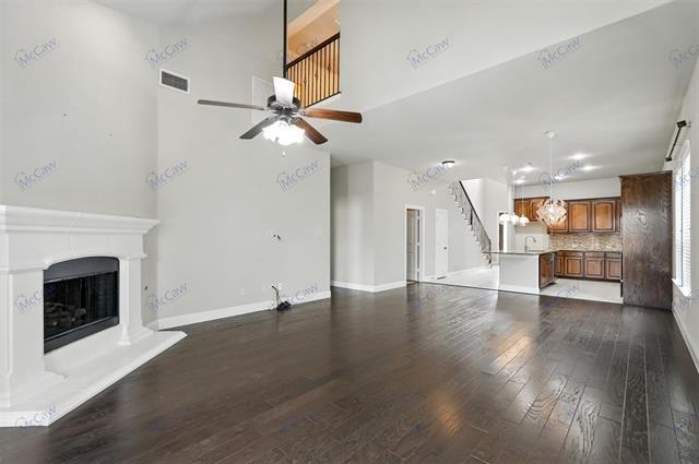 Building Photo - 405 Harcourt Ave