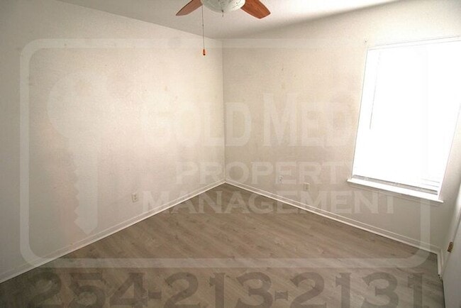 Building Photo - 1710 Aztec Trce