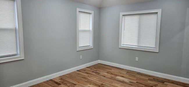 Building Photo - 108-29 171st Pl
