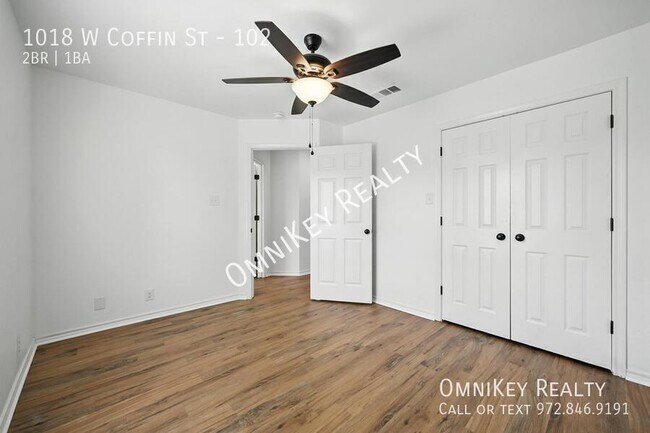 Building Photo - 1018 W Coffin St