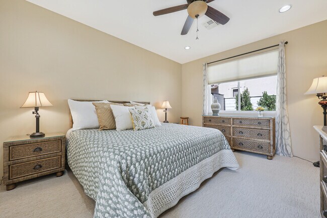 Building Photo - 78825 Vía Ventana