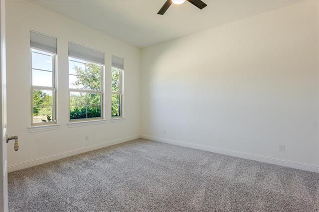 Building Photo - 209 Soaring Hill Blvd
