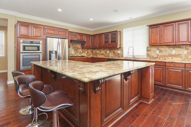 Building Photo - 1212 Lavendar Way